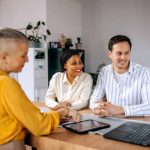 Optimiser le SEO avocat Lyon repose sur une combinaison de recherche de mots-clés précis, de contenu de qualité, de SEO local